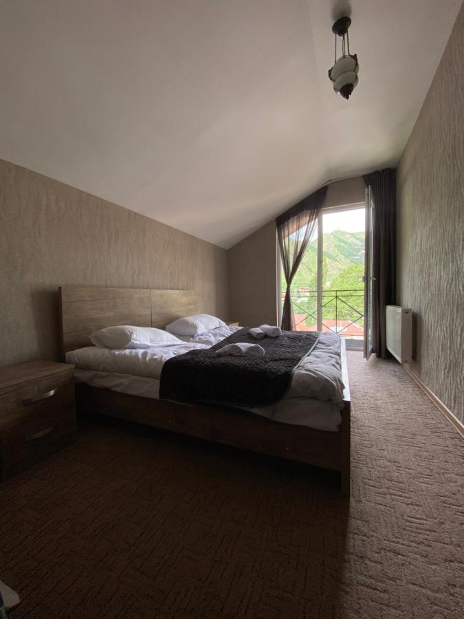 Uptown Boutique Kazbegi Hotel Exterior foto