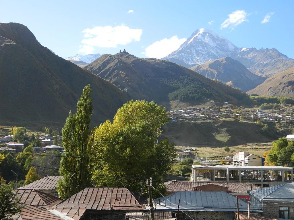 Uptown Boutique Kazbegi Hotel Exterior foto